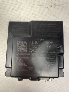 2019 - 2024 CHEVROLET TRAX KEYLESS ENTRY CONTROL MODULE UNIT OEM 13518838 - Foto 1 di 3