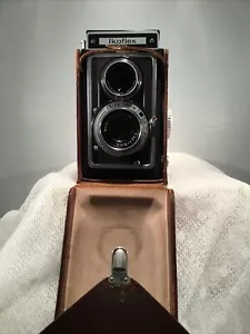 Vintage Zeiss Ikon Ikoflex Camera w/Novar-Anastigmat 1:3,5 f=75mm Lens & Case - Picture 1 of 12