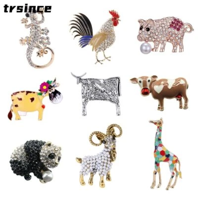 Fashion Classic Luxury Animal Brooch Rhinestone Pearl Pin Jewelry New Year Gift - Image 1 of 4