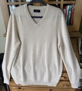 Cashmere Club Room Luxury Unisex Medium Camel V Neck Pullover - Picture 1 of 4
