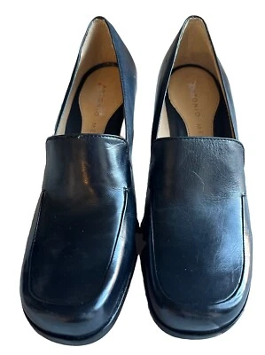 Antonio Melani Glove Fit Women’s Sz 8 Navy Blue Leather Chunky Pump Event Heels - Image 1 of 4