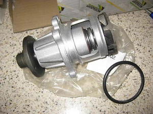 BOMBA DE AGUA NUEVA CALIDAD - SE ADAPTA A: BMW 316i y 318i - E36 y 518i - E34 (1990-94) - Imagen 1 de 2