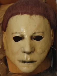 HALLOWEEN II Michael Myers Version 2 Deluxe Latex Mask by Trick or Treat Studios - Picture 1 of 7