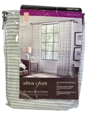 Panel de cortina de filtro de luz Allen + Roth BIRCHDALE ALOE 50" X 84" #2857154 NUEVO Foto 1 de 4