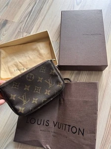 LOUIS VUITTONPochette Accessoire Handtaschen - Bild 1 von 7