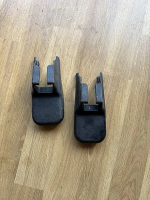 Guarnições de parafusos de assento Honda Accord Acura TSX 03-07 2 peças fabricante de equipamento original - Imagem 1 de 2