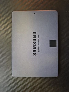 Samsung 870 QVO 4TB 2.5" SATA III Internal SSD MODEL MZ-77Q4TO - Picture 1 of 4