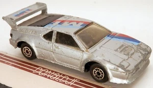 MC Toy 1978-1981 BMW M1 plateado con alerón ProCar escala 1/64 - Imagen 1 de 2