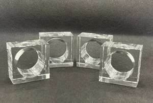 Anillos de servilleta OLEG CASSINI x 4 cuadrados de cristal transparente firmados por todos artistas - 5 cm x 5 cm - Imagen 1 de 6