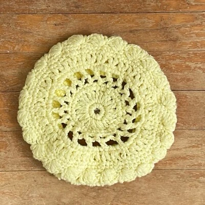 Vintage Yellow Crochet Beret 1970s Acrylic Yarn Hand Knit Hat - Image 1 of 4