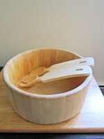 Crate and Barrel Natural Wood Round 12" Salad Bowl Kitchen Wooden~Salad Servers 