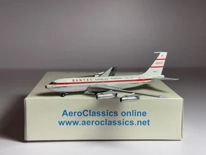 Aeroclassics 1:400 Qantas Airways Boeing 707-100B VH-EBF Red Stripe ACVHEBF - Picture 1 of 2