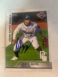 Gabriel Maciel 2021 Signed Card In Person Cedar Rapids Kernels Team Card