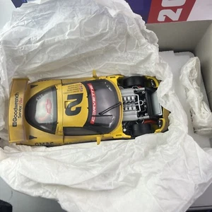 Ron Fellows #2 GM Goodwrench Service Plus Raced Ver 2001 Corvette C5R 1 of 288 - Picture 1 of 12