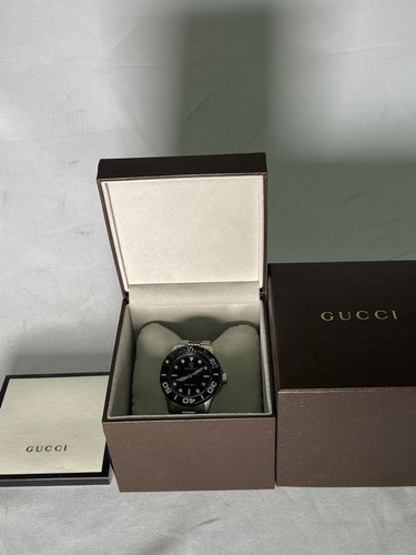 Gucci 126.2 G Timeless 100M Quadrante Nero Data Orologio Uomo Scatola Cassa Libretto mzmr A