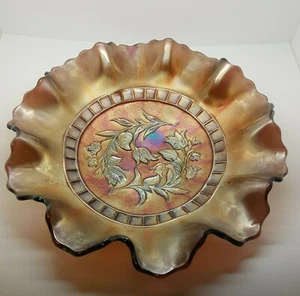 Dugan Carnival Glass Bowl 'Wildflower' Pattern in Amethyst - Picture 1 of 10