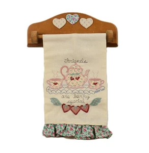 TOWEL HOLDER  W/ HANGING EMBROIDERED TEA TOWEL SAYING "FRIENDS ARE BERRY SPECIAL - Picture 1 of 9