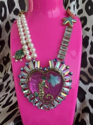 Betsey Johnson Jewels Of The Sea HUGE Lucite Seahorse Pink Puff Heart Necklace - Image 1 of 4