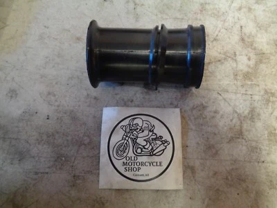 1978 - 1981 YAMAHA XS1100 / XS1100S / XS1100L  AIR CLEANER JOINT - Imagem 1 de 4