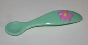 Hasbro Baby Alive Cucchiaio Magnetico Verde e Rosa Fiore Ricambio RITIRATO RARO - Foto 1 di 4