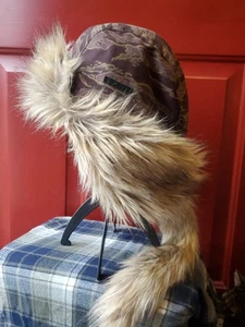Volcom Faux Racoon Winter Hat With Removable Tail and Leash Clip - Picture 1 of 5