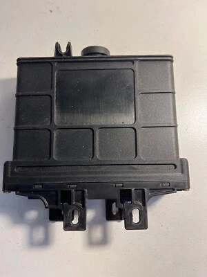 Computadora de transmisión Volkswagen Jetta 1999-2001 TCM TCU | 01M 927 733 DJ Foto 1 de 3