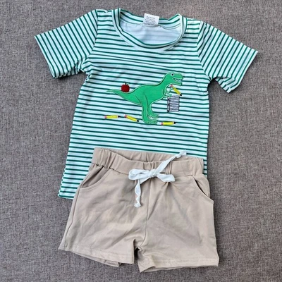 Conjunto de top de manga corta a rayas bordado de regreso a la escuela para niños y niños Foto 1 de 4