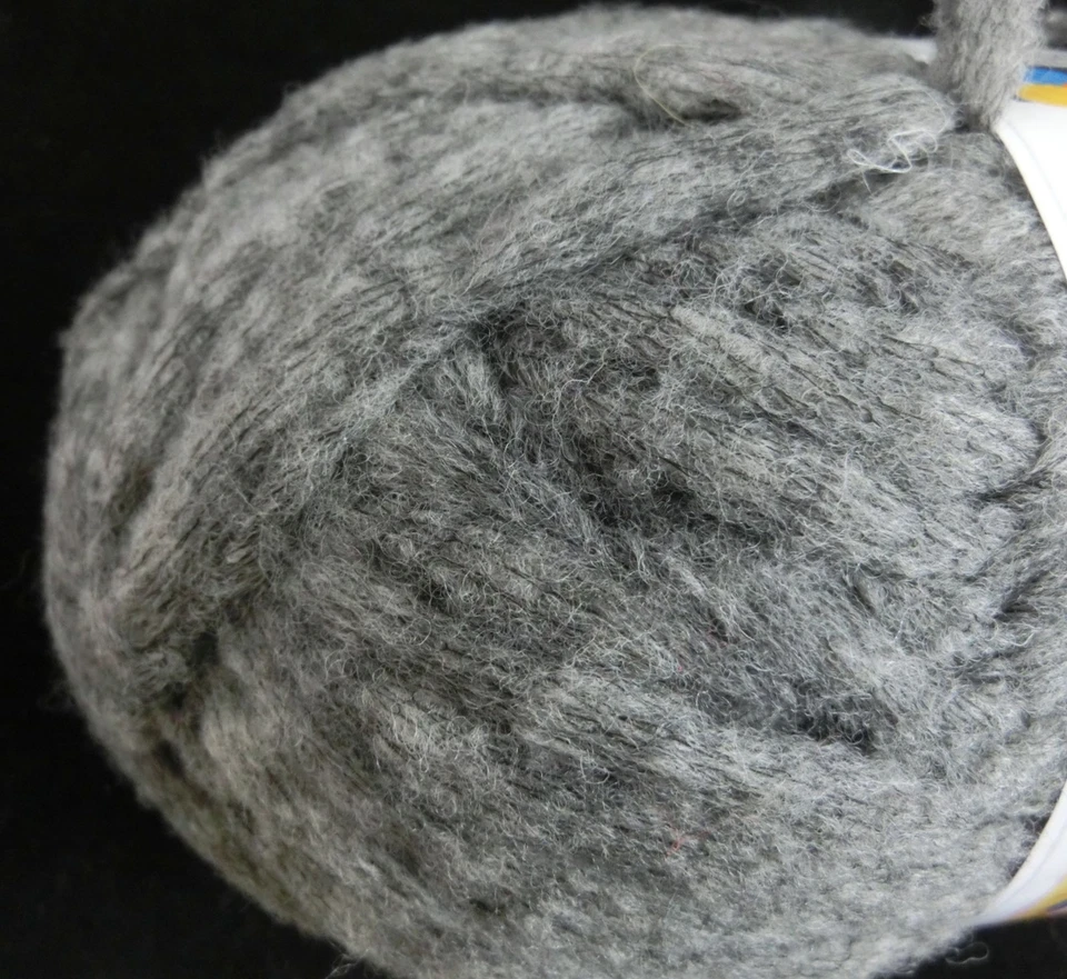 (99 €/kg): 100 g KOSMOS, f.megafetten Maschenspaß, SMC, Fb. 090 grau  # 3206 - Bild 1 von 2