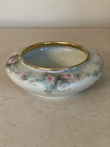 O & E G ROYAL AUSTRIA BOWL HAND PAINTED PINK ROSES GOLD TRIM - Picture 1 of 11
