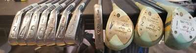 Juego de palos de golf Wilson Walker Cup 1,3,4 madera 3-9 hierros 11 palos y putter Foto 1 de 4