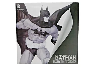 DC Collectibles Batman Black & White Batman Statue by Carlos D'Anda 487/5200 - Picture 1 of 1