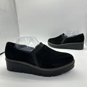 Clarks-Airabell Mid Suede Loafer Shoe Women 10 W Black Slip On - Picture 1 of 9
