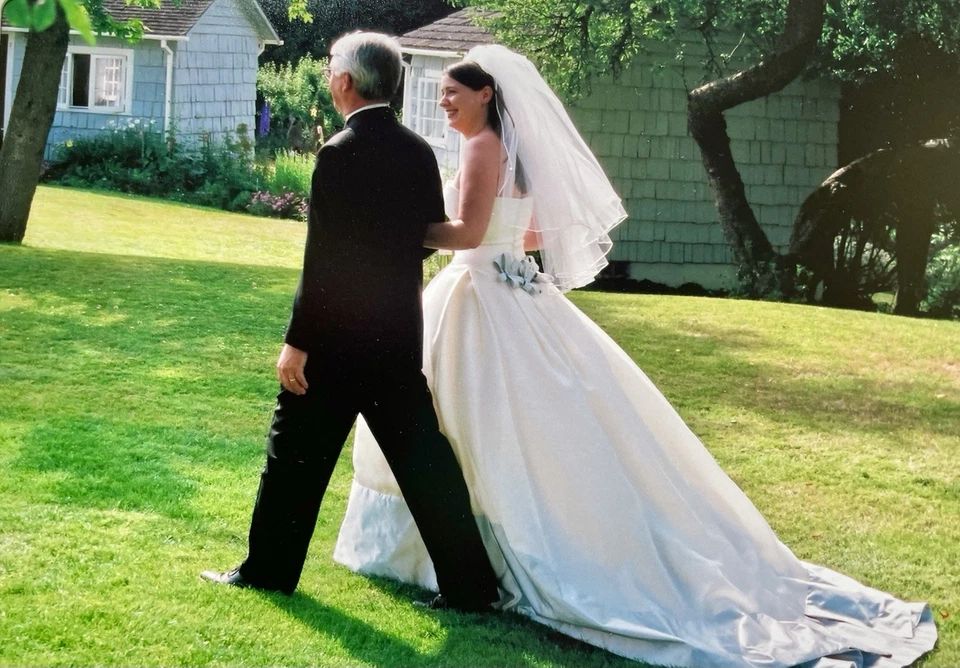 Vestido de baile de novia vintage Vera Wang, talla 8, organza de seda, personalizado, único en su tipo Foto 1 de 4