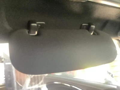 Used Left Sun Visor fits: 2013 Mini COOPER HT door located L. w/sunroof Left Gra - Imagem 1 de 4