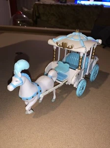 Caballo y carruaje de Disney - Imagen 1 de 5