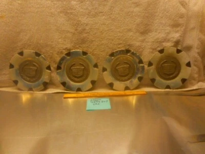 9594307 04 05 06 07 08 Cadillac SRX machined Aluminum 6 1/2inch center caps - Image 1 of 4