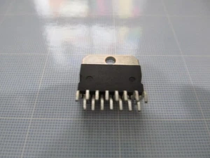 (1 PC)    TDA7376B  STMicroelectronics,  IC AMP AB STEREO 40Watt/CH. 15 pin ZIP - Picture 1 of 4