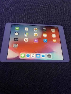Apple iPad mini 2 16GB, Wi-Fi- Space Grey mint  - Image 1 of 4