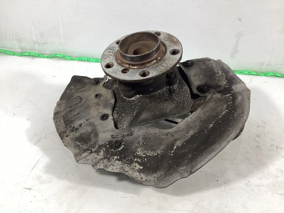 BMW 750I E65 2006-2008 nudillo de husillo delantero derecho con cojinete de rueda OEM. Foto 1 de 4