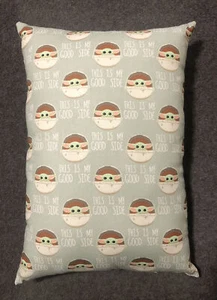 Beautiful Handmade Star Wars Accent - Throw Pillow 14” x 10” Baby Yoda - Picture 1 of 1