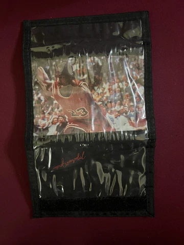 Vintage Michael Jordan #23 - Bi-Fold Wallet - NBA Chicago Bulls 90s VTG Cover