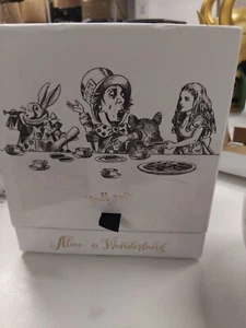 Victoria und Albert Alice im Wunderland Tea for One Teekanne Deckel fehlt - Bild 1 von 2