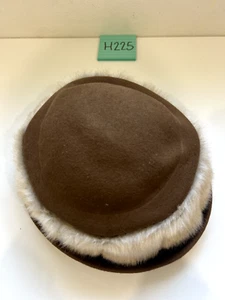 Boutique Imports Women's Hat With Fur Trim Brown - Picture 1 of 5