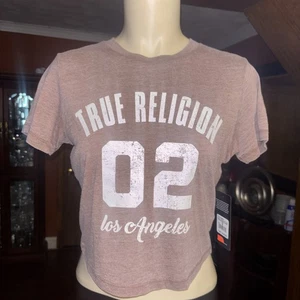 Neu mit Etikett True Religion Damen Logo Burnout SS Baby T-Shirt Schokolade kurz geschnitten UVP 59 $ - Bild 1 von 13