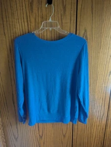 NWT $88 Wildfox Blue Crewneck Sweatshirt Medium - Picture 1 of 3
