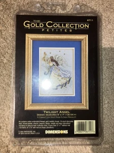 1996 Dimensions The Gold Collection Petites Twilight Angel Nadelspitze 5" mal 7" - Bild 1 von 3