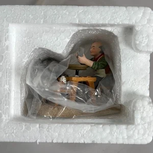 Dept 56 Dickens Village Master Potter #58527 Retired 2000-2002 - Picture 1 of 3