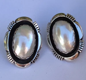 Old Pawn Vintg L.M NEZ Native American Sterling Silver Mother Of Pearl Earrings - Picture 1 of 24