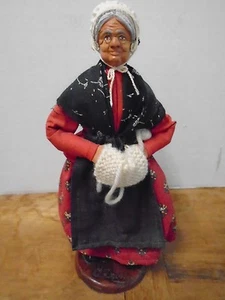 Clay French Provence Figurine Santon Old Woman Muff Glasses Signed Peasant - Picture 1 of 4