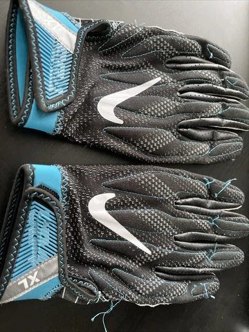 Nike NFL Superbad 4.0 XL Carolina Panthers Game Used Football Gloves Cover